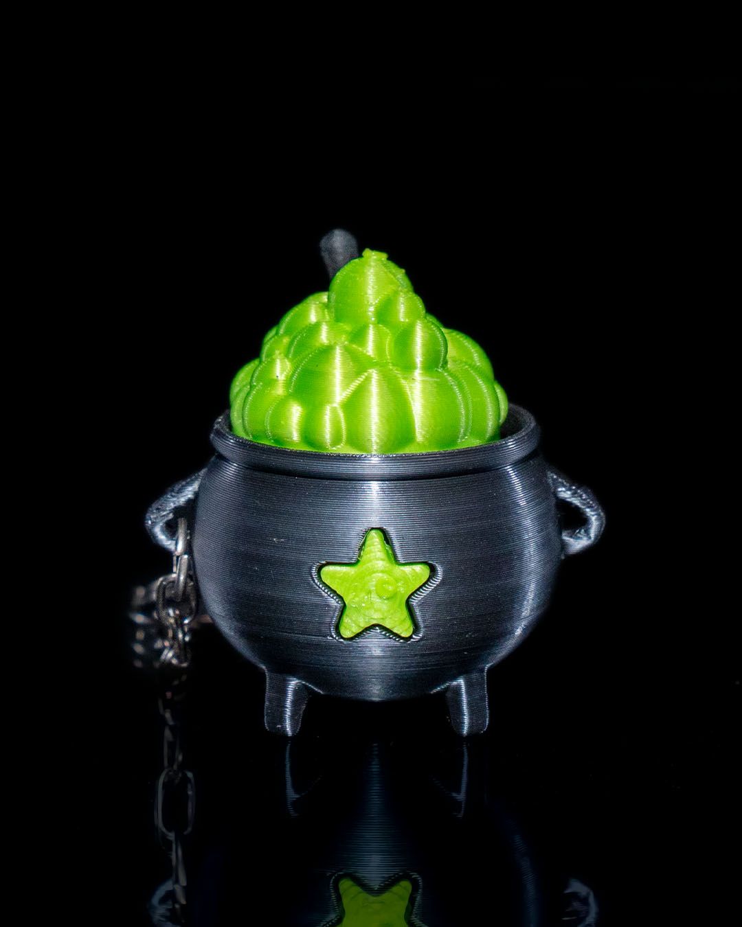 Halloween Hexenkessel Schlüsselanhänger Tasche Deko 5CM