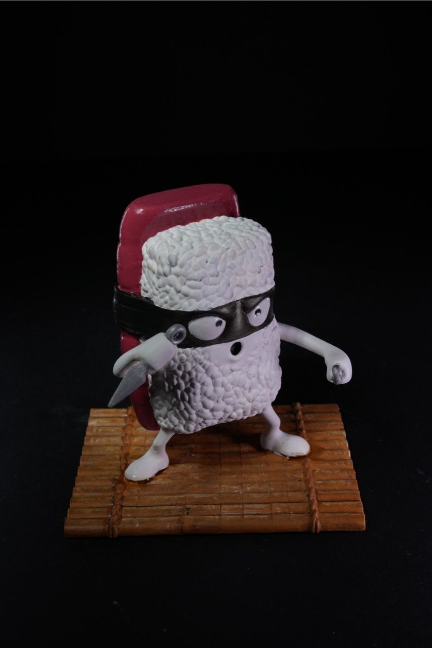 Japanischer Ninja-Sushi-Charakter Tunatello Desktop-Deko-Figur