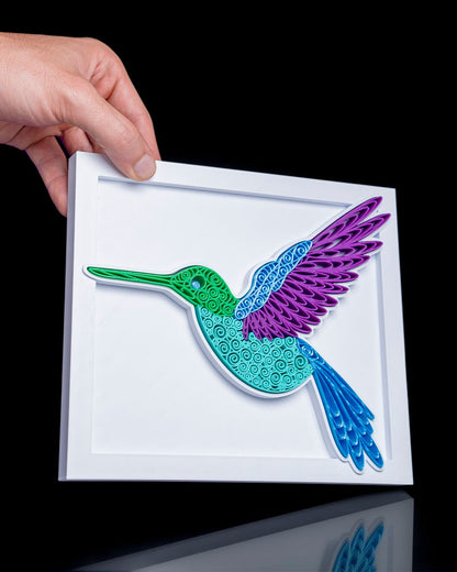 Kolibri mit Federn Gerahmtes Skandinavisches Bild 19CM