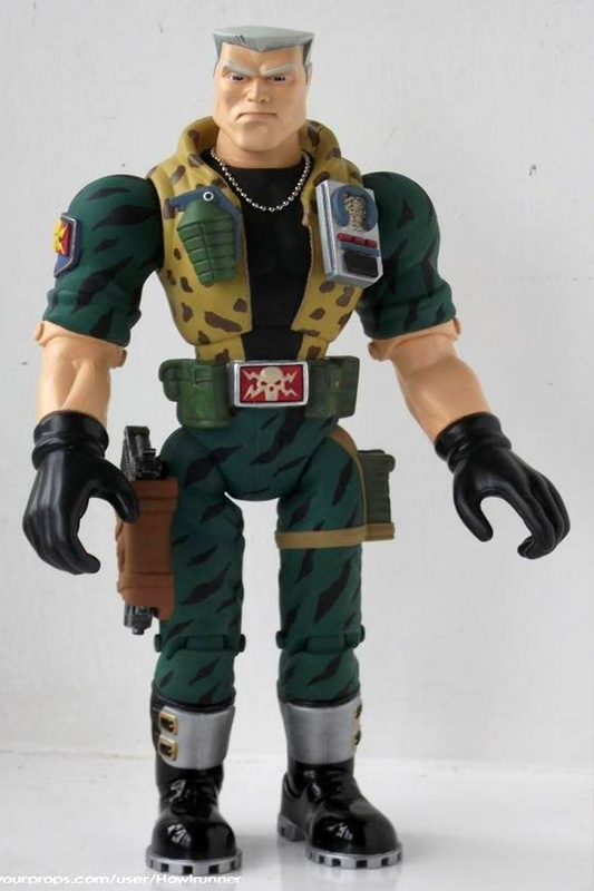 Small Soldiers Major Chip Hazard Figur Major Chip Hazard Objekt Groß 25CM