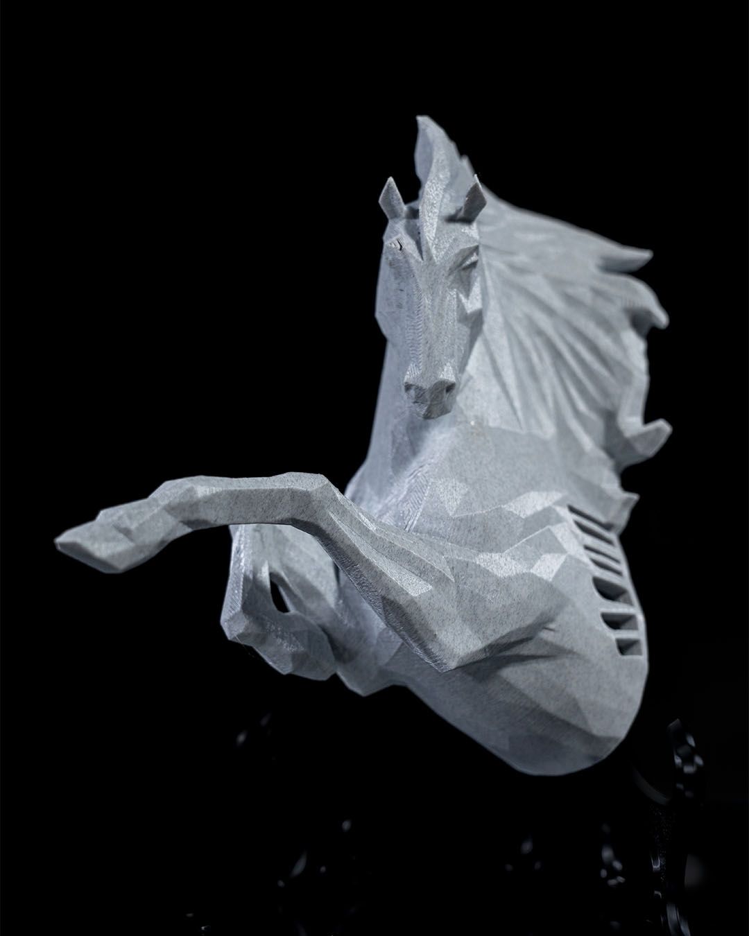 Pegasus Elegante Wandleuchte Applikation ( 20 CM HÖHE )