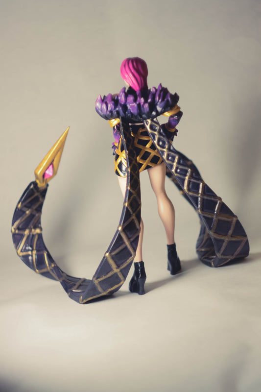 LOL Evelynn Figur League of Schmerzen umarmende Evelynn Figur Groß 25CM
