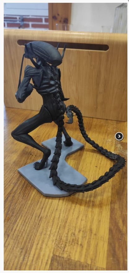 Gefütterte Alien Xenomorph Figur