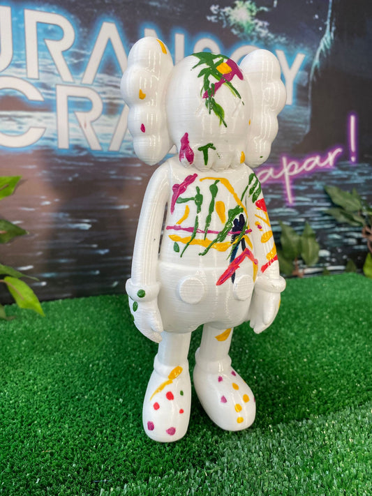 Kaws Thinking Boyalı Figür 23 Cm Boy