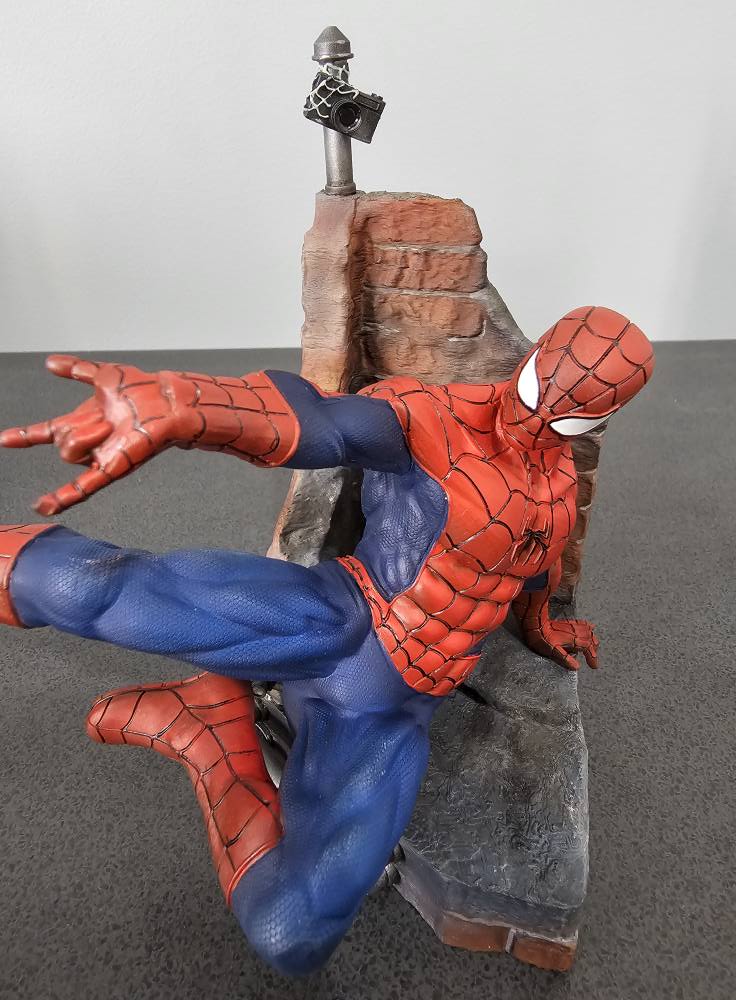 Spiderman VS Venom Ewiger Feind 2K Diorama Bemalte Figur 25 cm