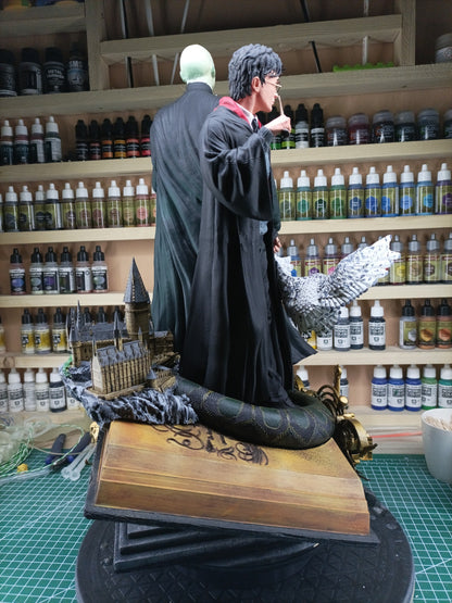 Harry Potter und Voldemort Kampf Bemalte Figur 25 cm
