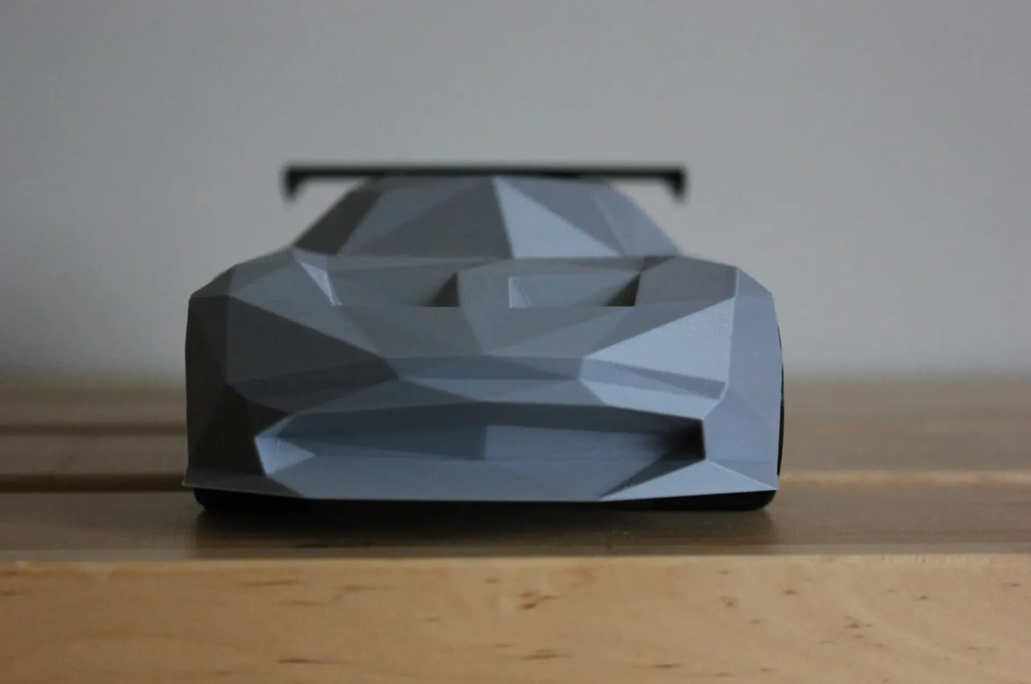 Aston Martin Vulcan Polygonales Modellauto