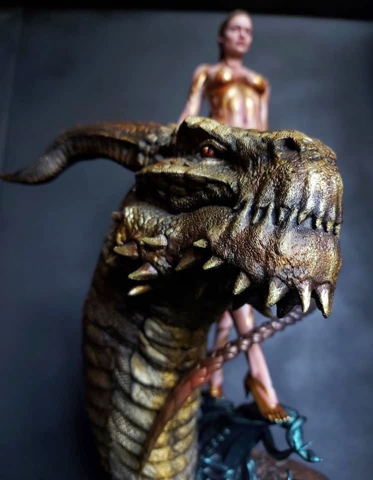 Angelina Jolie Grandels Mutter Beowulf Bemalte Figur 30 cm (Riesenformat)