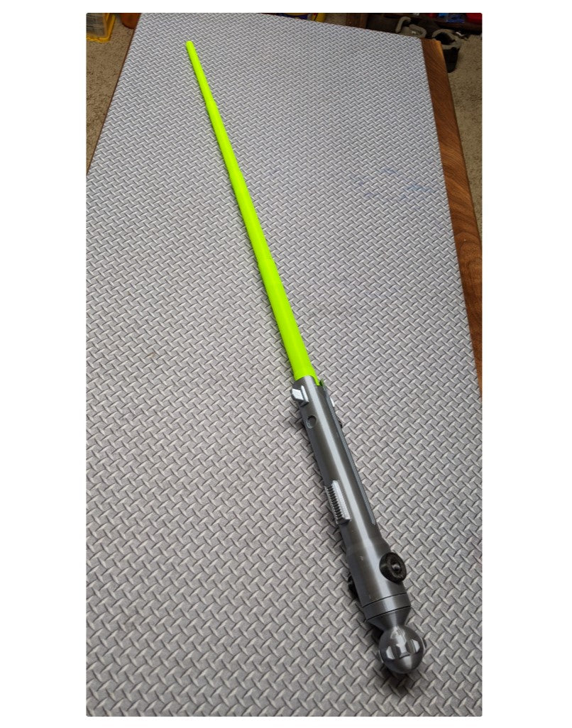 Ahsoka Star Wars Bewegliches ausfahrbares Lichtschwert (Lichtlos)