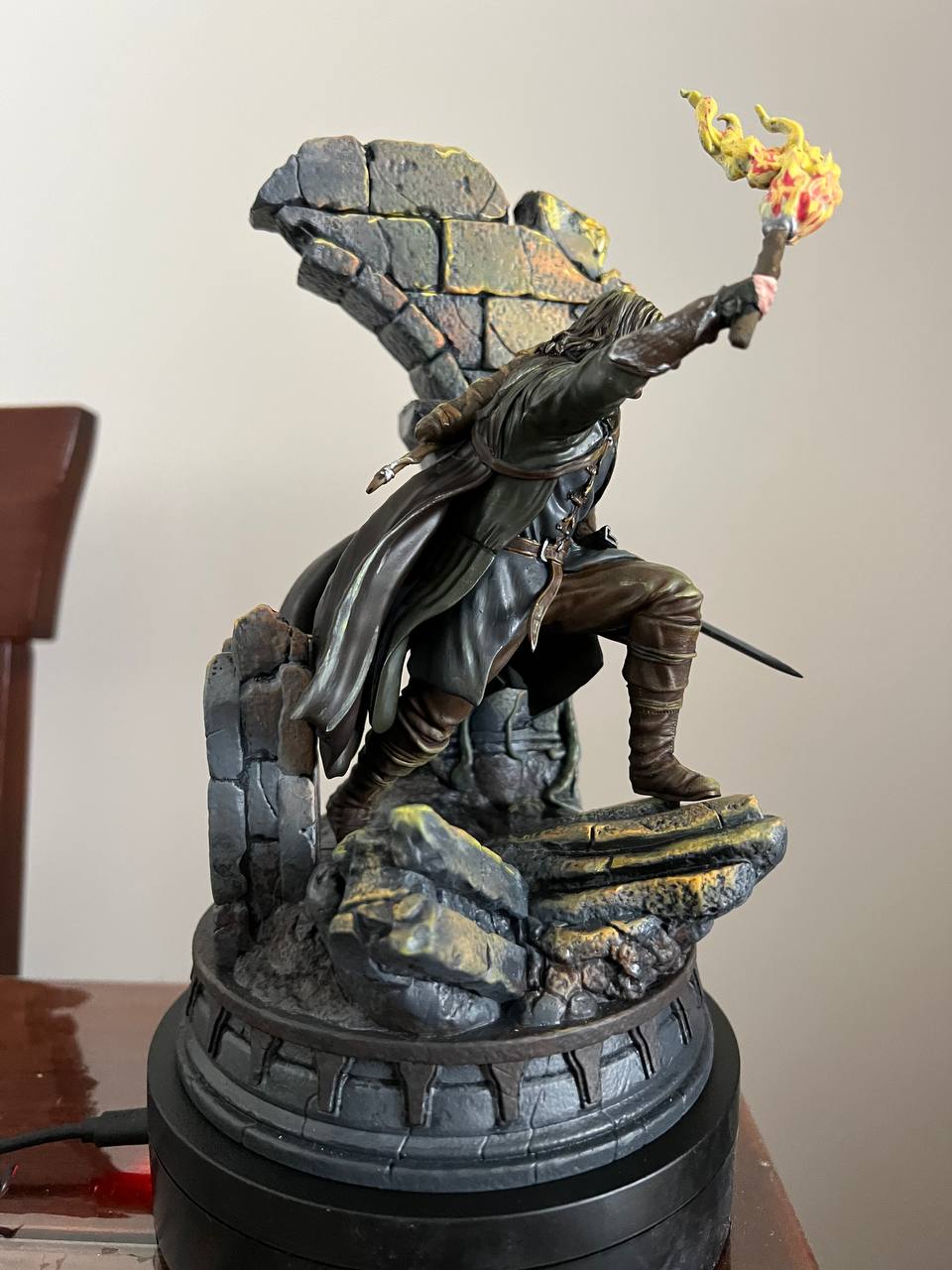 Aragorn auf dem Pfad der Toten Der Herr der Ringe Lotr 20 cm bemalte Figur (Groß)