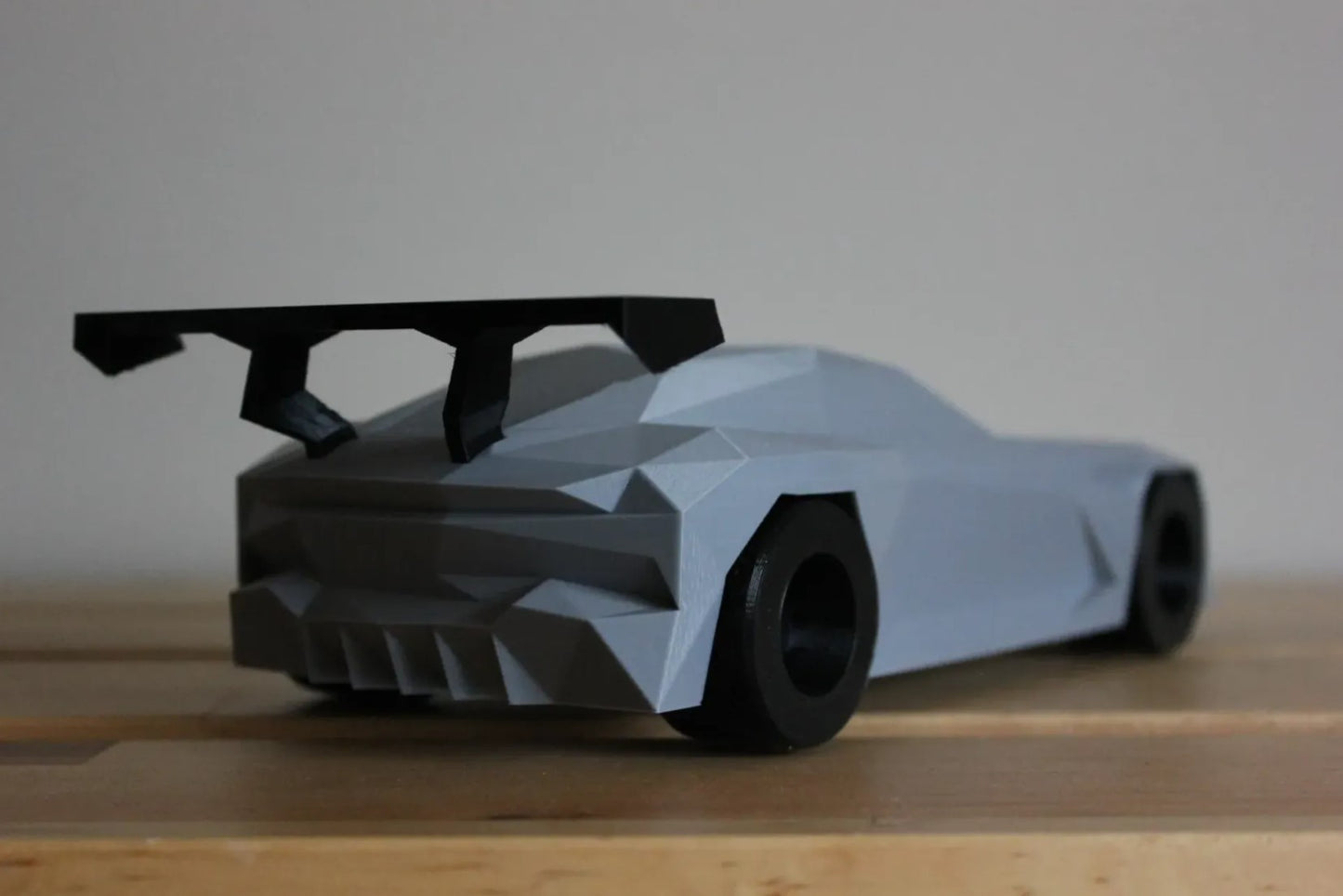 Aston Martin Vulcan Polygonales Modellauto