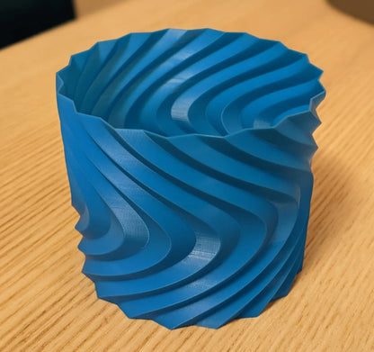 Distortion Dekorative Vase & Blumentopf Groß (Plastik 20cm Durchmesser 17cm Höhe)