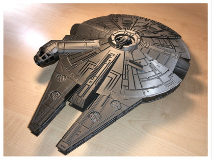 Millennium Falcon Star Wars Modell Raumschiff (Riesengröße)
