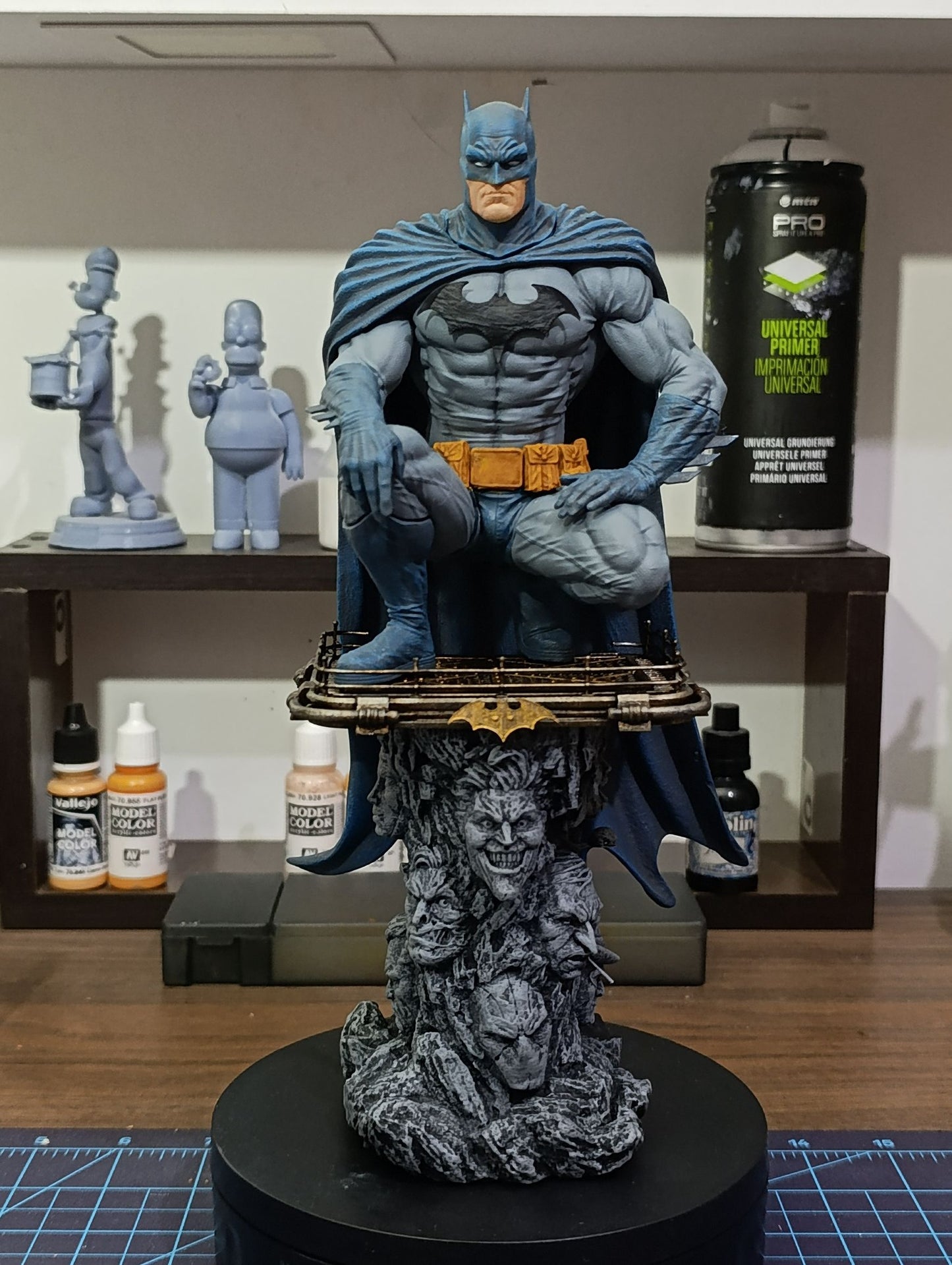 Batman Hush Pssst! Bemalte Figur 35 CM (MEGA GRÖSSE)
