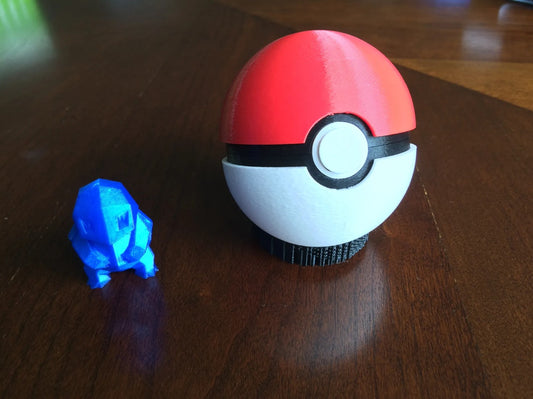 Pokémon Pokéball Aufklappbares Überraschungsspielzeug