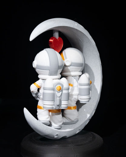 Schreibtischdekoration mit Astronauten- und Mondmotiv