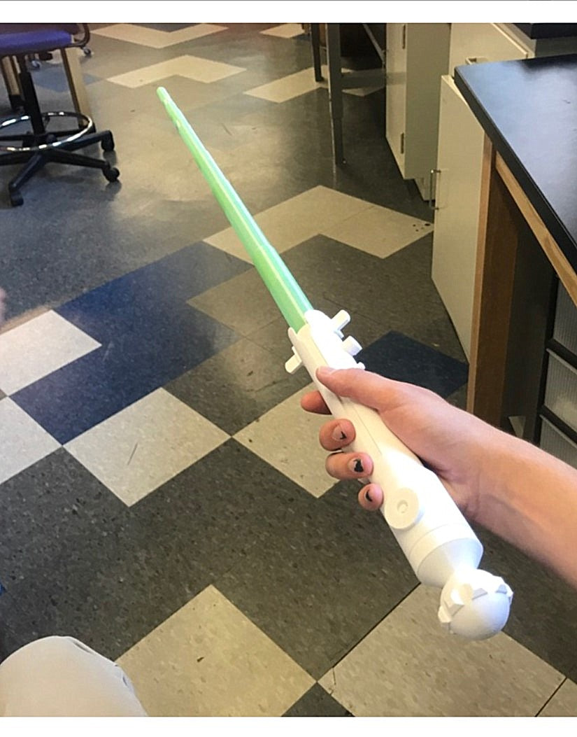 Ahsoka Star Wars Bewegliches ausfahrbares Lichtschwert (Lichtlos)