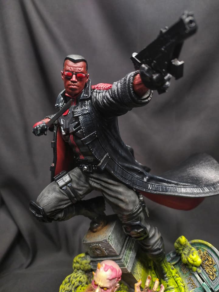 Blade: Klinge mit zwei Seiten 8K UHD Bemalte Figur 30 CM (GROSSE GRÖSSE)