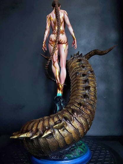 Angelina Jolie Grandels Mutter Beowulf Bemalte Figur 30 cm (Riesenformat)