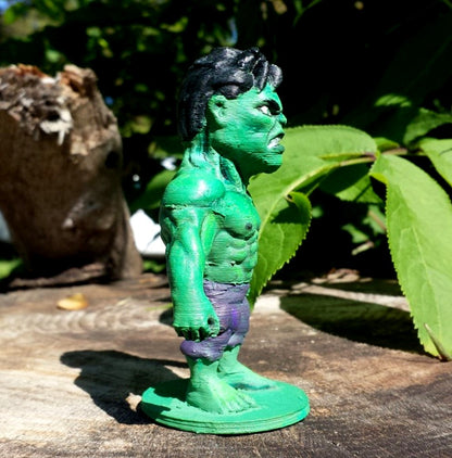 Cartoon Hulk Bemalte Figur 15 cm