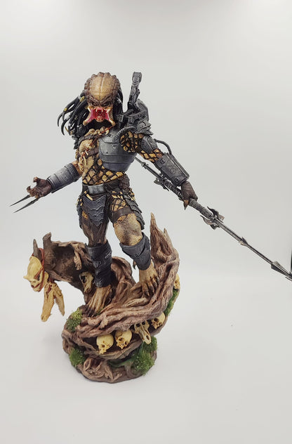 Predator Wolf Return Bemalte Figur 25 cm Groß