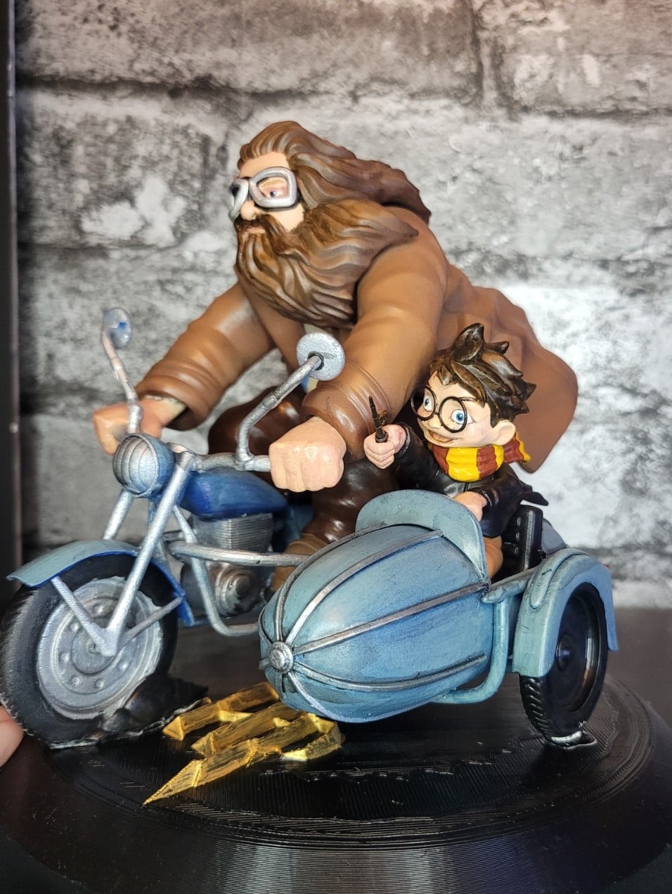 Rubeus Hagrid und Harry Potter auf dem Weg nach Hogwarts, bemalte Figur, 20 cm