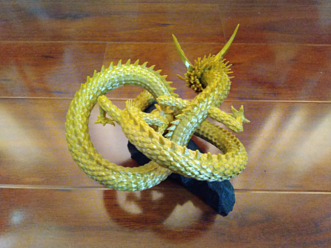 Torus Düğümü Ejderha Boyalı Figür 12 Cm