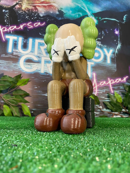 Kaws Crying On Seat Bemalte Figur 20 Cm Hoch