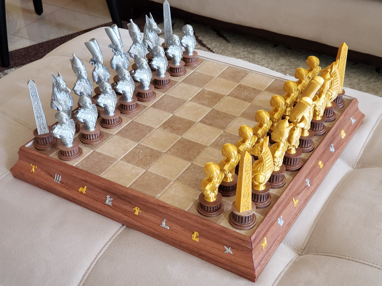 Antikes Ägyptisches Schachfiguren-Set