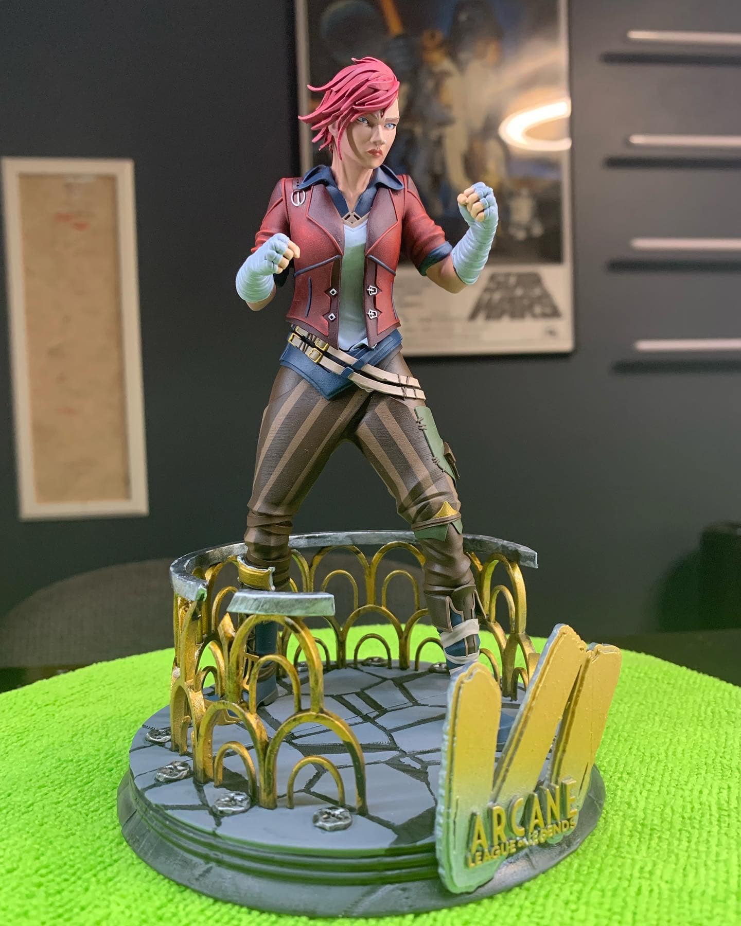 Arcane Vi League of Legends Jungle Pref Bemalte Figur 25 CM Groß
