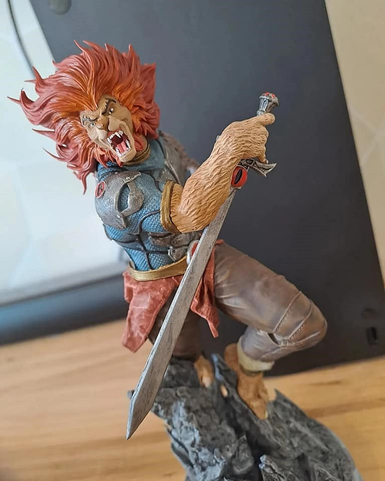 Thundercats Lion-O Todesklaue Bemalte Figur 25 CM (Große Größe)