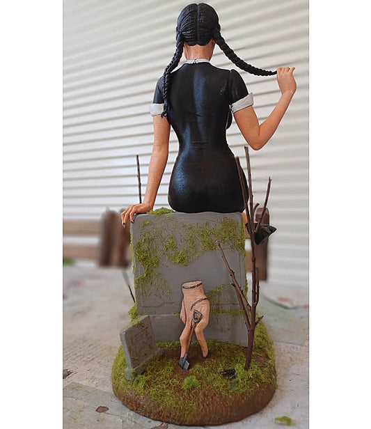 Wednesday Addams Sweet Girl Boyalı Figür 25 cm (Büyük Boy)