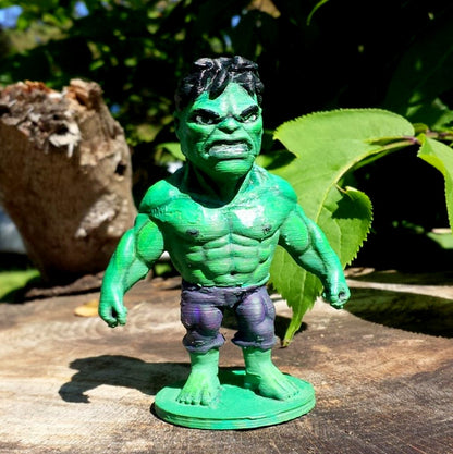 Cartoon Hulk Bemalte Figur 15 cm