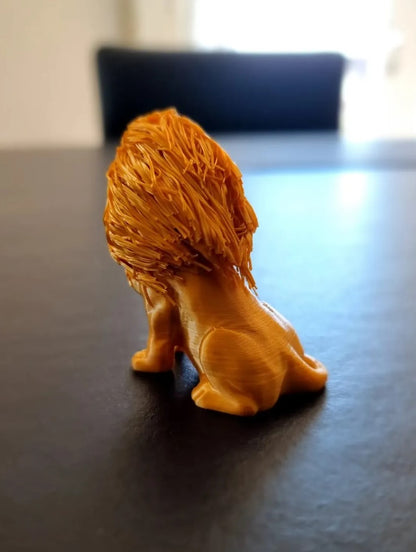 Mähnenlöwe ultrarealistische Figur