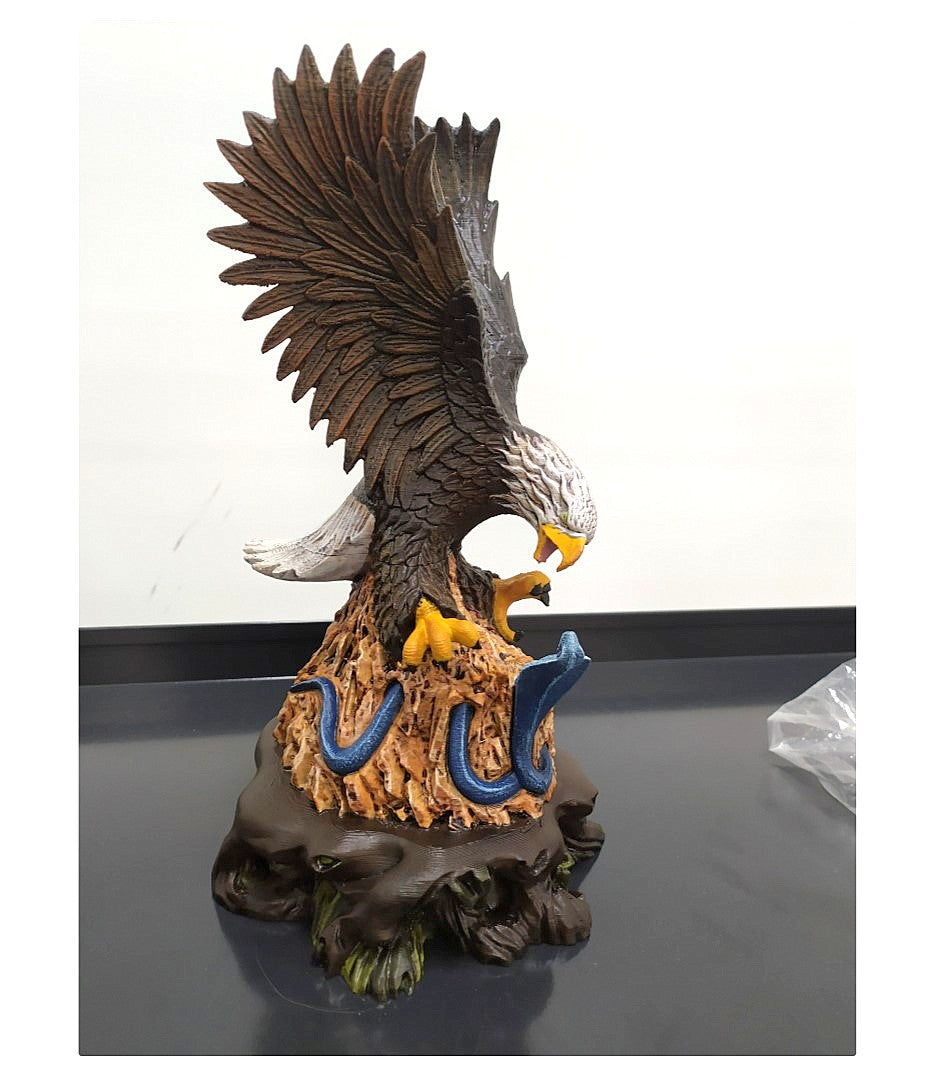 Kara Kel Kartal Kobra Avı Boyalı Figür 20 Cm (Büyük Boy)