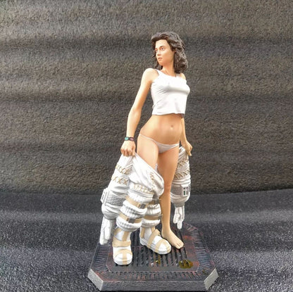 Ellen Ripley Alien Unterwasser Bemalte Figur 25 cm