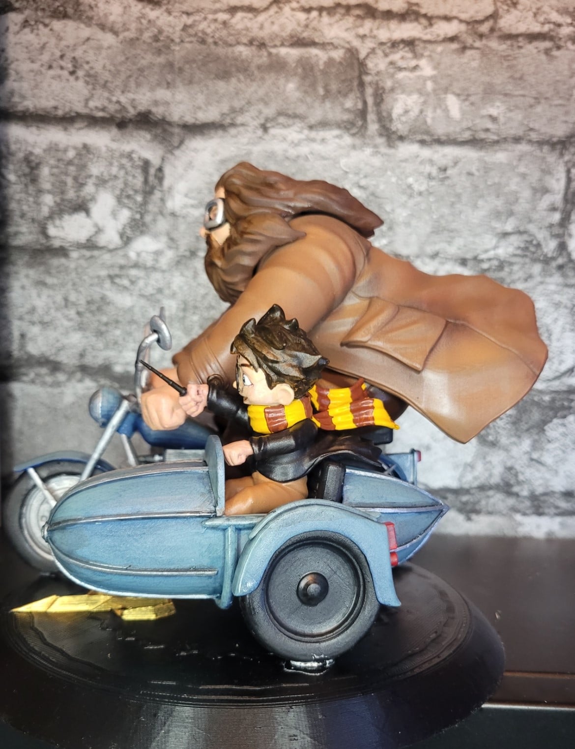Rubeus Hagrid und Harry Potter auf dem Weg nach Hogwarts, bemalte Figur, 20 cm