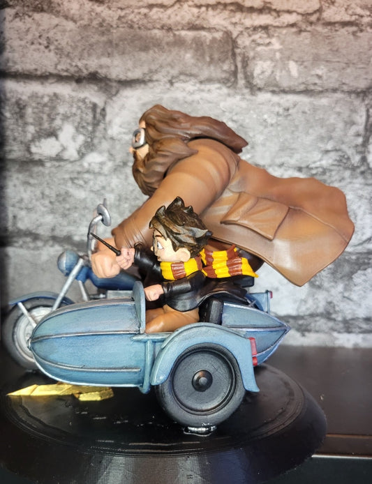 Rubeus Hagrid und Harry Potter auf dem Weg nach Hogwarts, bemalte Figur, 20 cm