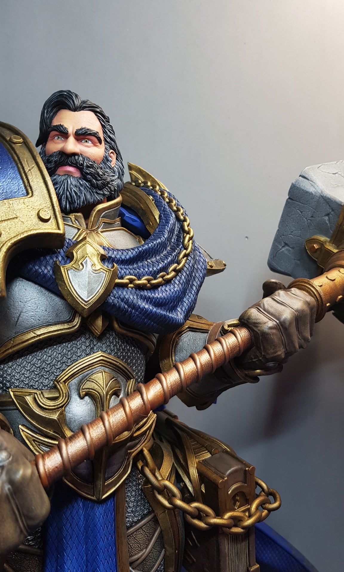 World of Warcraft WOW Uther Lightbringer Bemalte Figur 25 CM