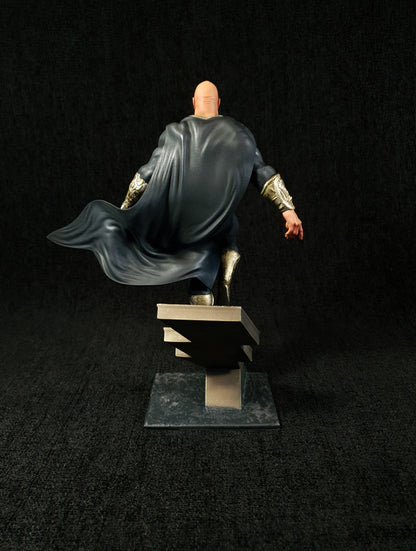 Black Adam Lost Rıhtım Dwayne Johnson Bemalte Figur 25 cm (Riesenformat)