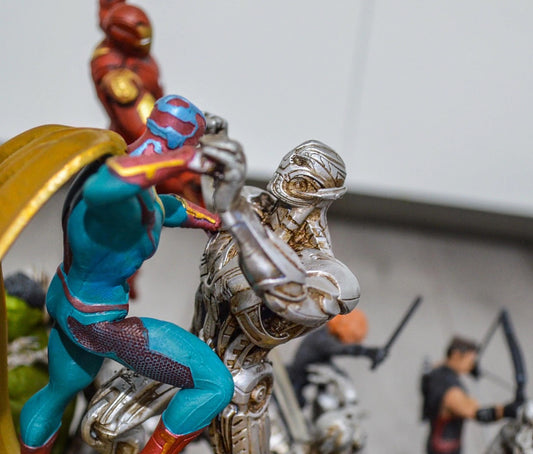 Yenilmezler Marvel Avengers Ultron Çağı Boyalı Figür 40 Cm (Mega Boy)