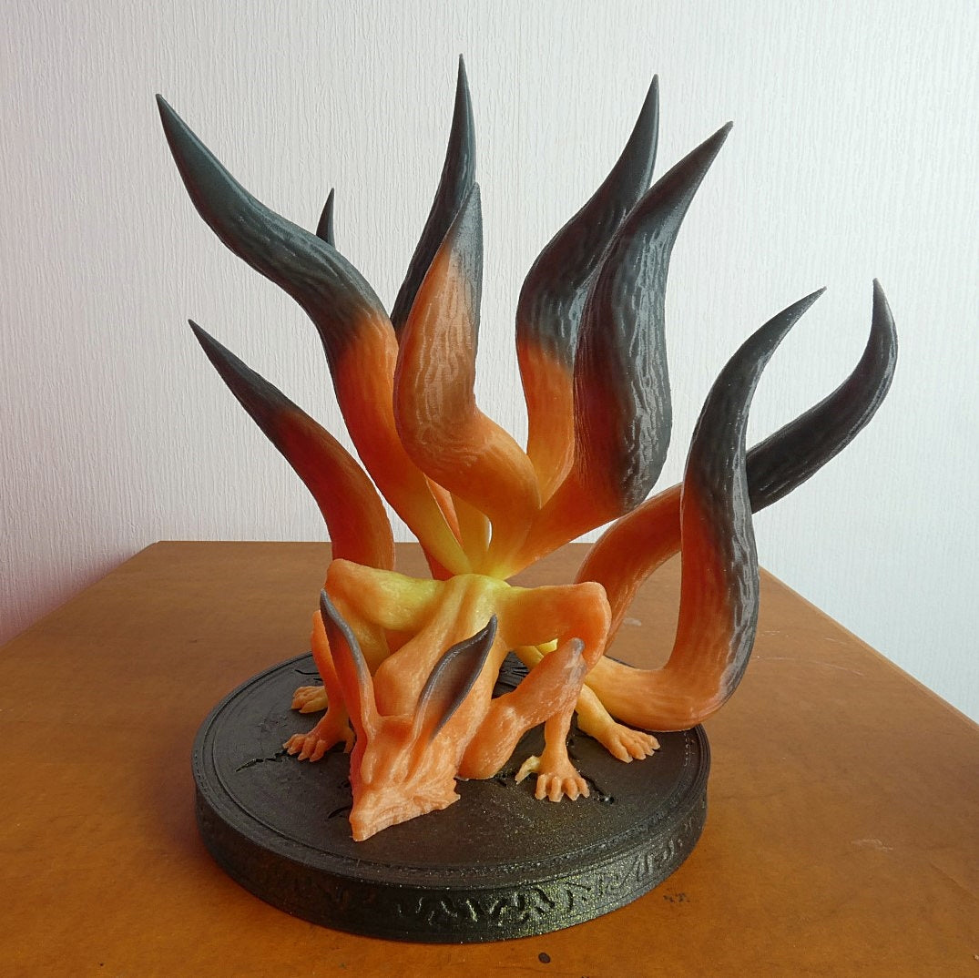 Naruto 9-schwänziger Dämonenfuchs bemalte Figur 15 cm