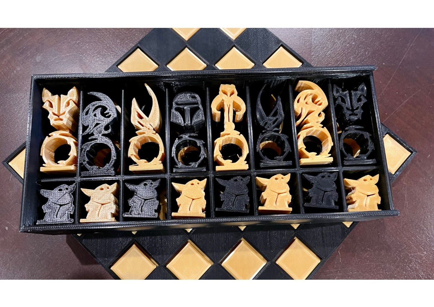 Mandalorian Star Wars Schachset Spezialserie mit Tasche