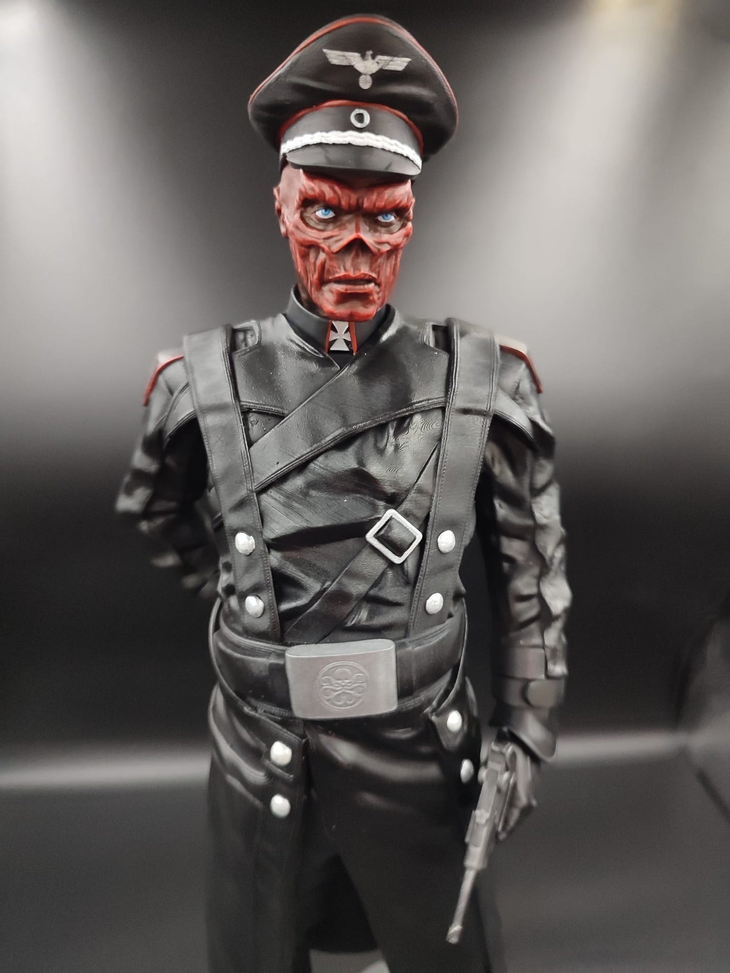 Red Skull Bemalte Figur 20 cm (Große Ausführung)