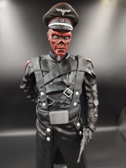 Red Skull Bemalte Figur 20 cm (Große Ausführung)