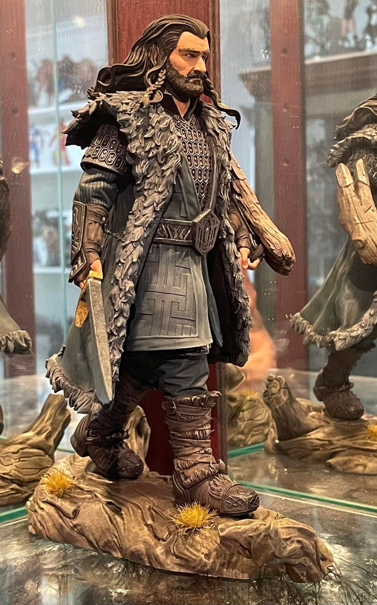 König Thorin Eichenschild Der Hobbit Herr der Ringe Bemalte Figur 25 cm