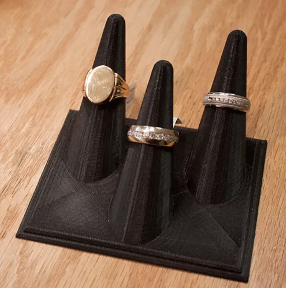 Moderner Ringständer 3er-Set