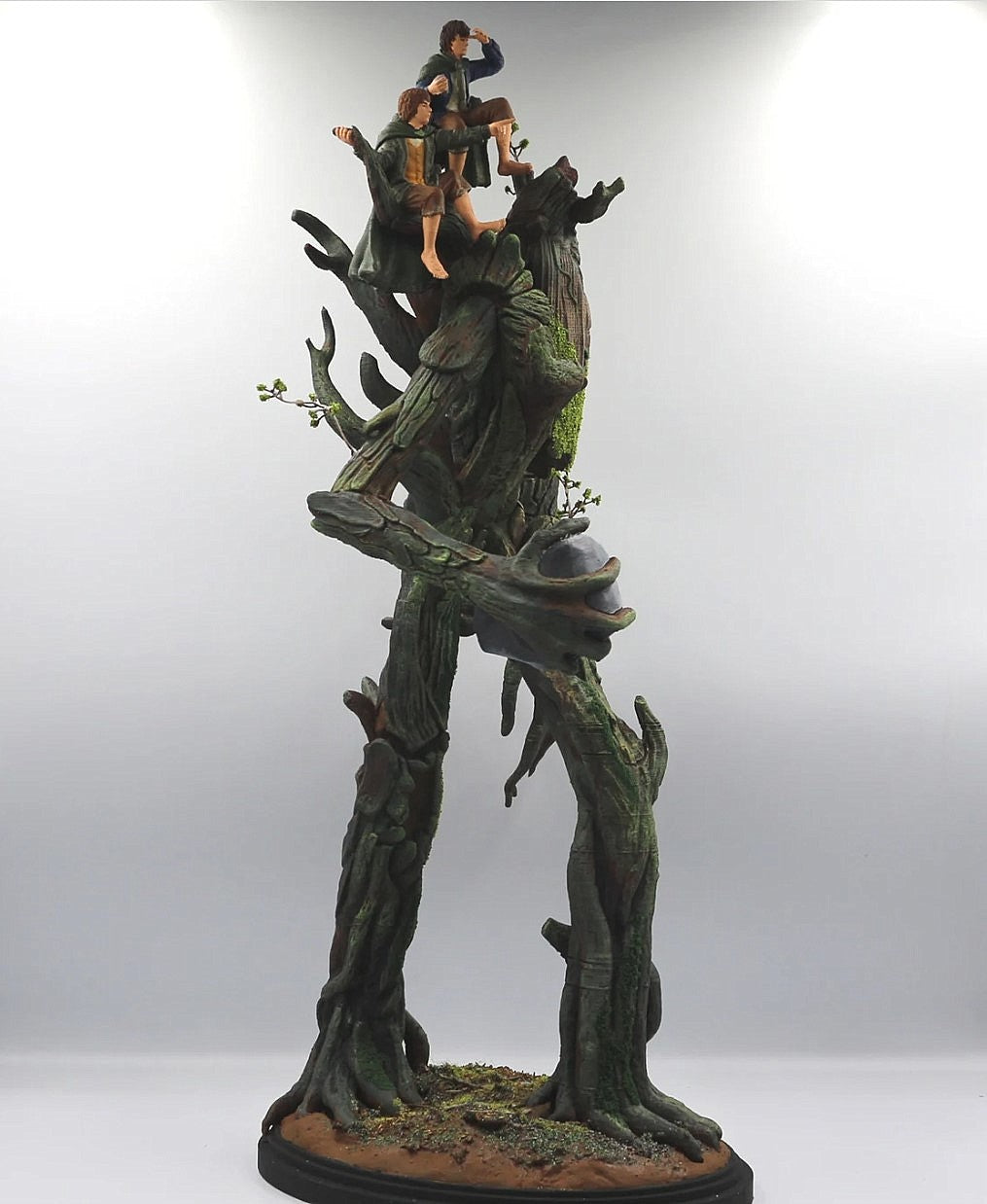 Ent Baumzahn und die Hobbits Der Herr der Ringe Die zwei Türme Figur 40 cm
