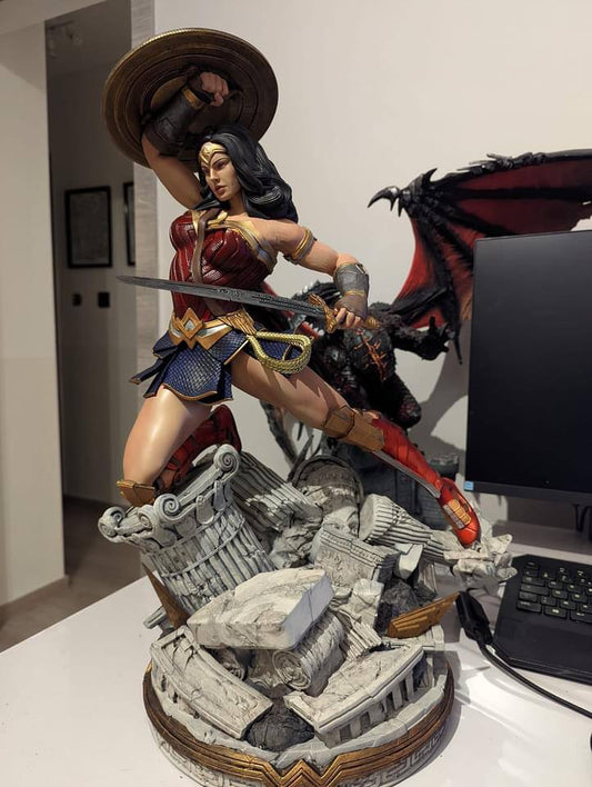 Marvel Wonder Woman Boyalı Figür