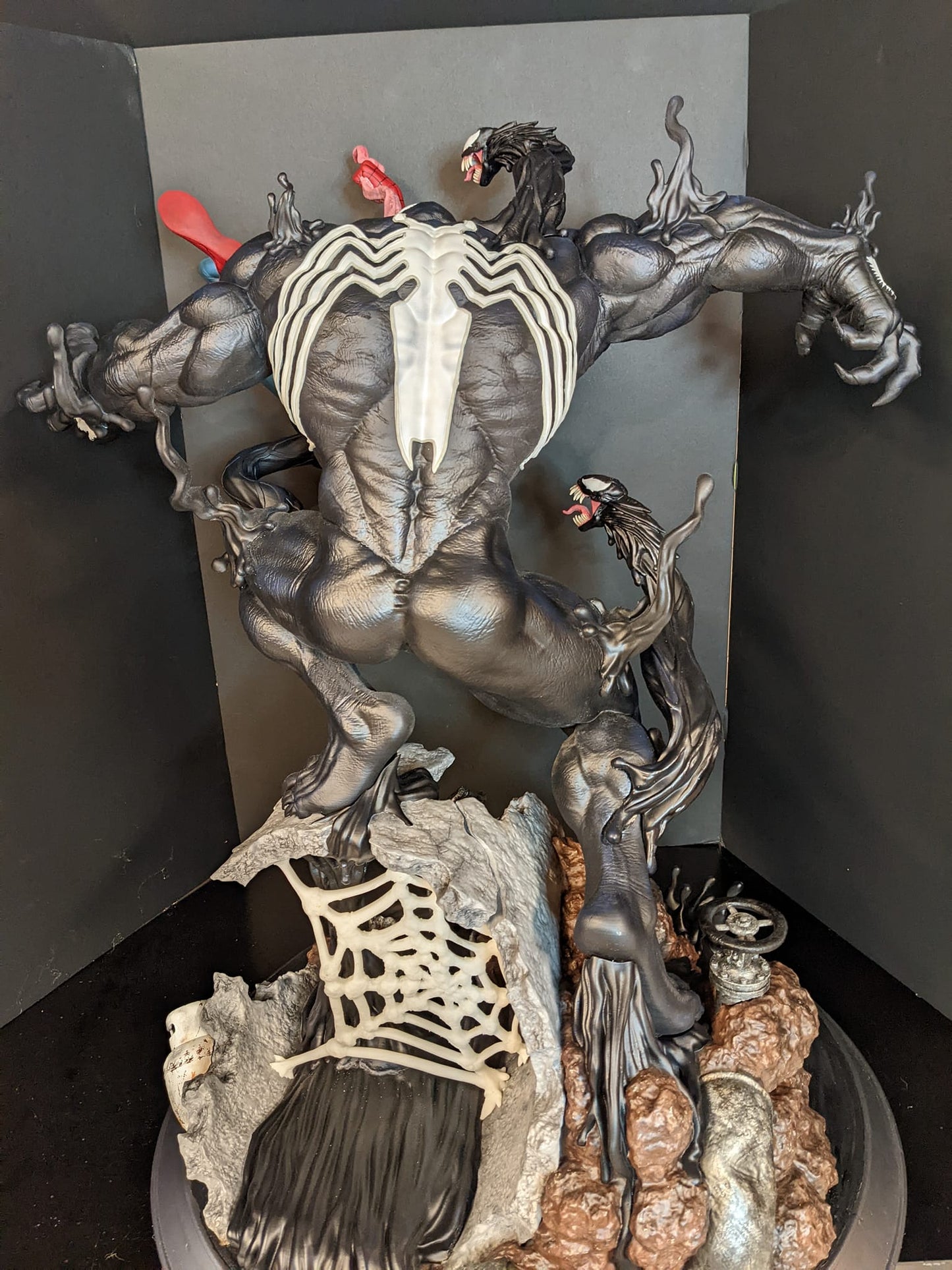 Venom vs. Spider-Man Erzfeind Figur 20 cm (Groß)